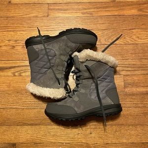 Columbia. 4 Youth, Snow Boots